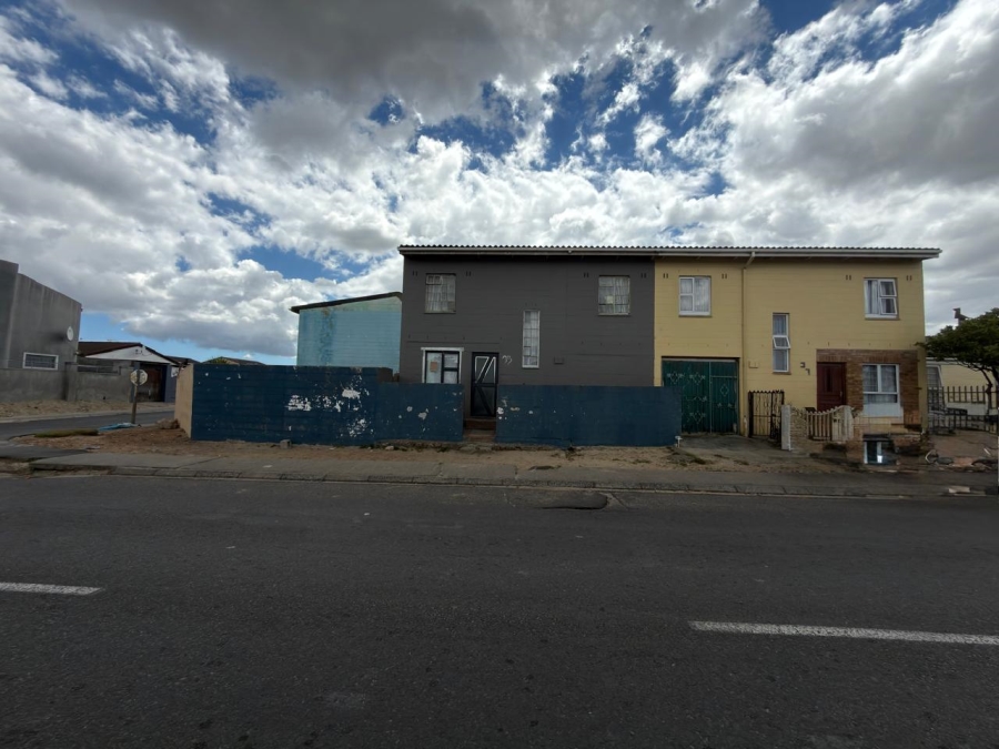 5 Bedroom Property for Sale in Belhar Western Cape
